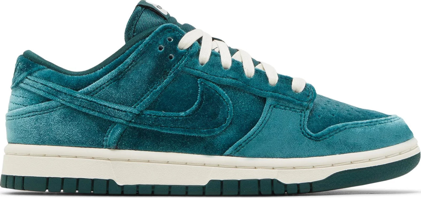 Nike Womens Dunk Low Sneakers - 'Green Velvet'