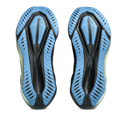 Novablast 5 Luxe Women's :Luxe | Black