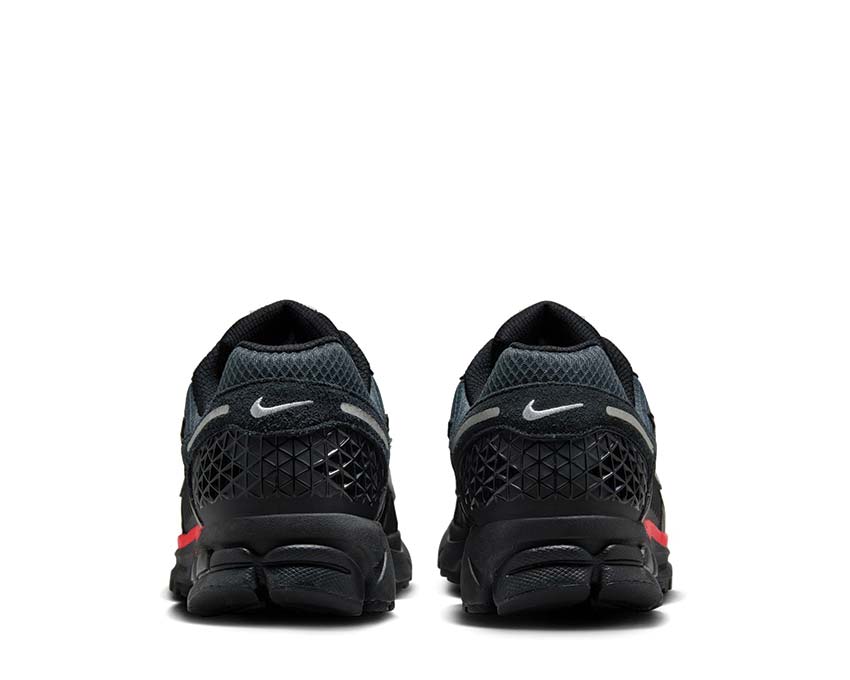 Nike Zoom Vomero 5 "Bred"
