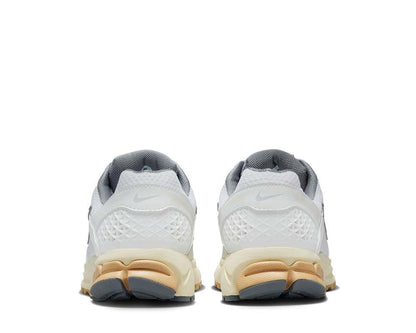 Nike Zoom Vomero 5 W "Summit White"