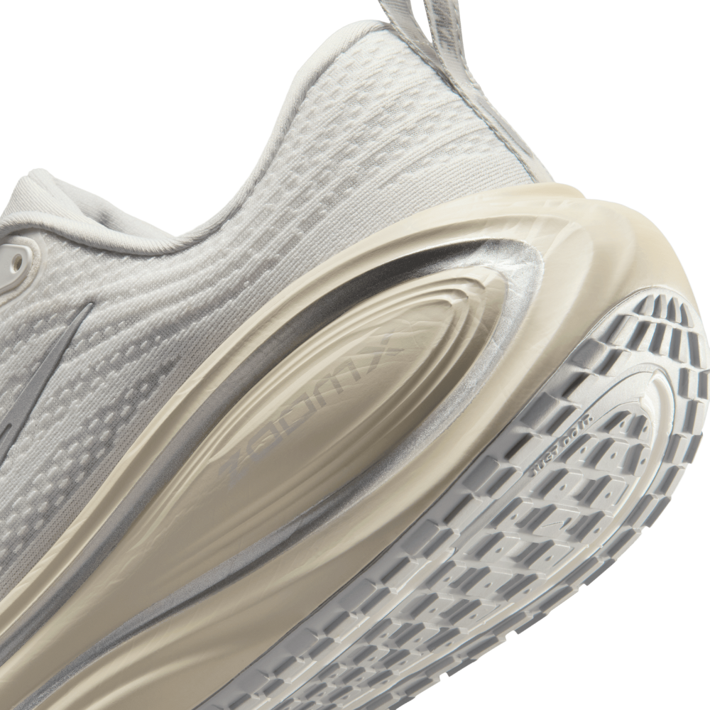 Vomero Plus Men's :Platinum Tint | Reflect Silver