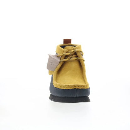Clarks Wallabee 2 FTRE 26178276 Mens Yellow Suede Lace Up Chukkas Boots