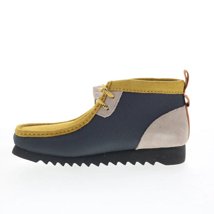 Clarks Wallabee 2 FTRE 26178276 Mens Yellow Suede Lace Up Chukkas Boots