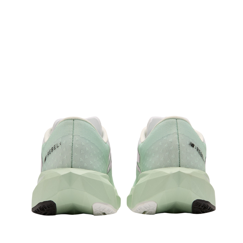 FuelCell Rebel v4 (B) Women's :Clay Ash | White